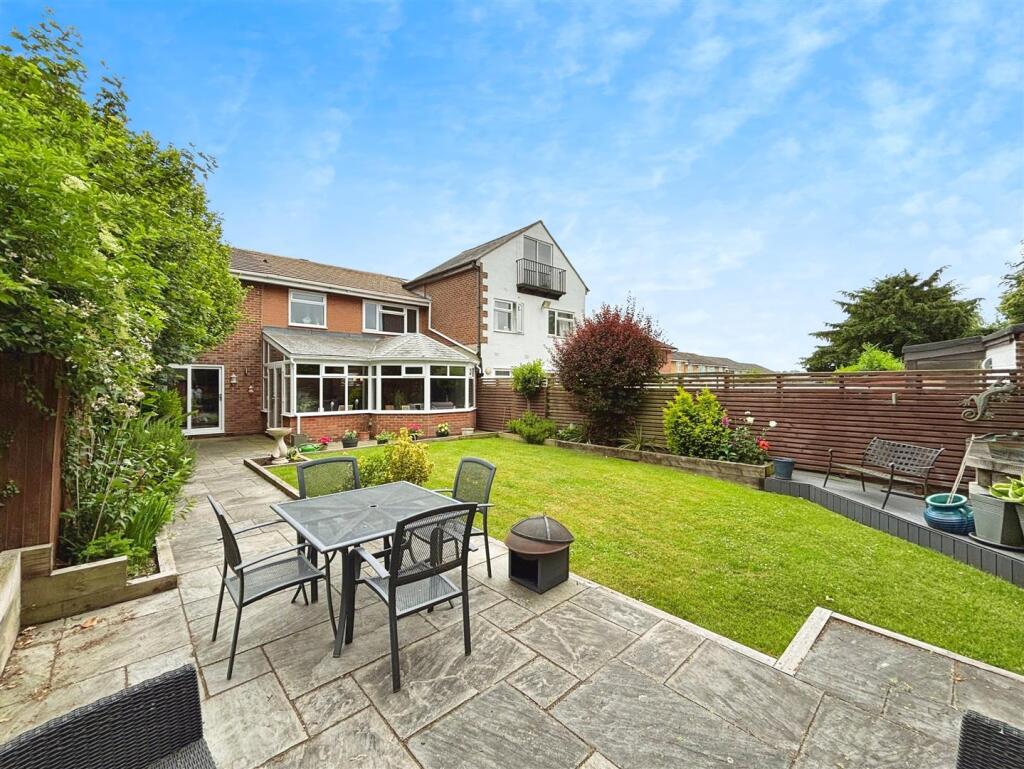 fc122ca8-Photo 206-11-25 2C 2011 2049 2025.jpg