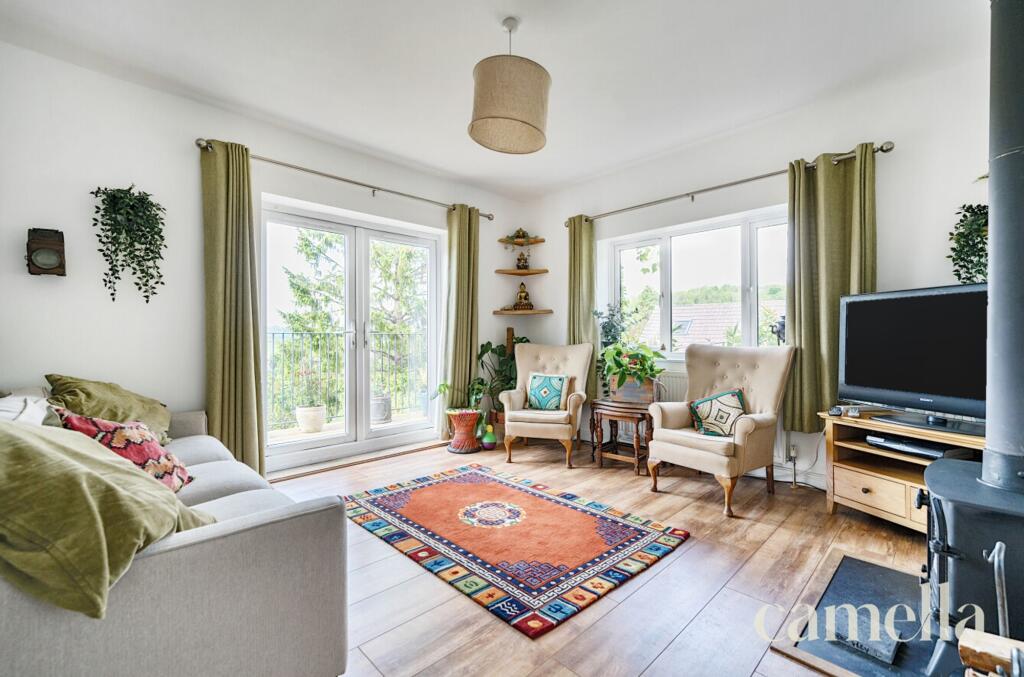 Lounge / Dining Room