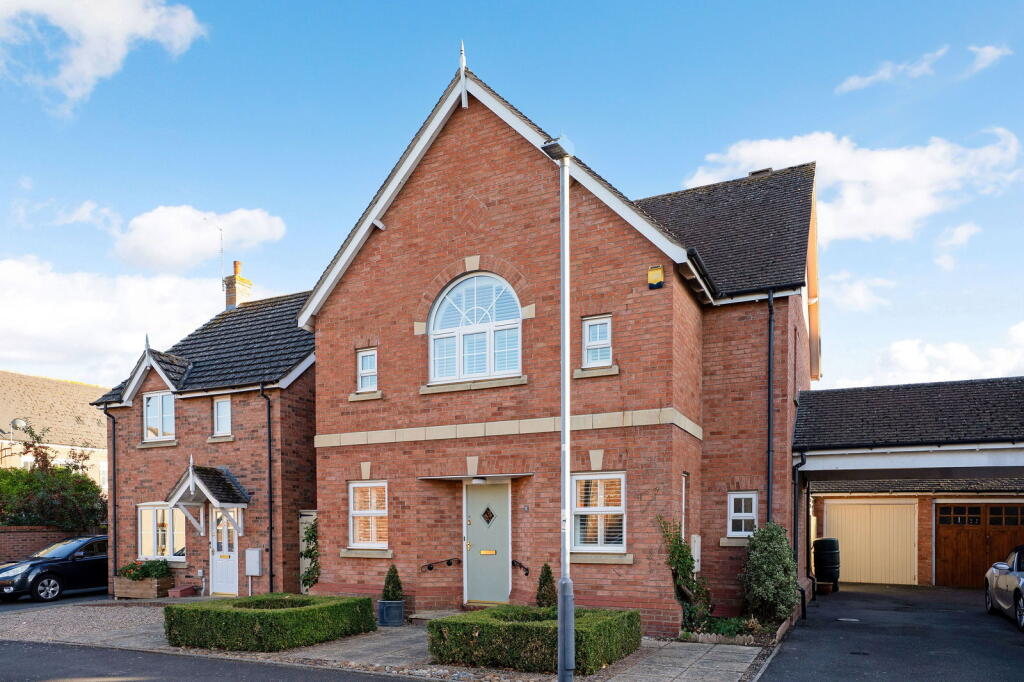 Railway Crescent, Shipston-on-stour, CV36 4GD