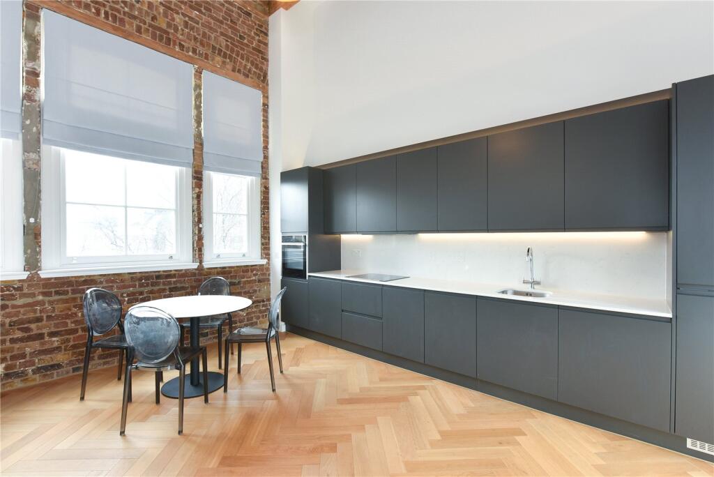 Kitchen/Reception