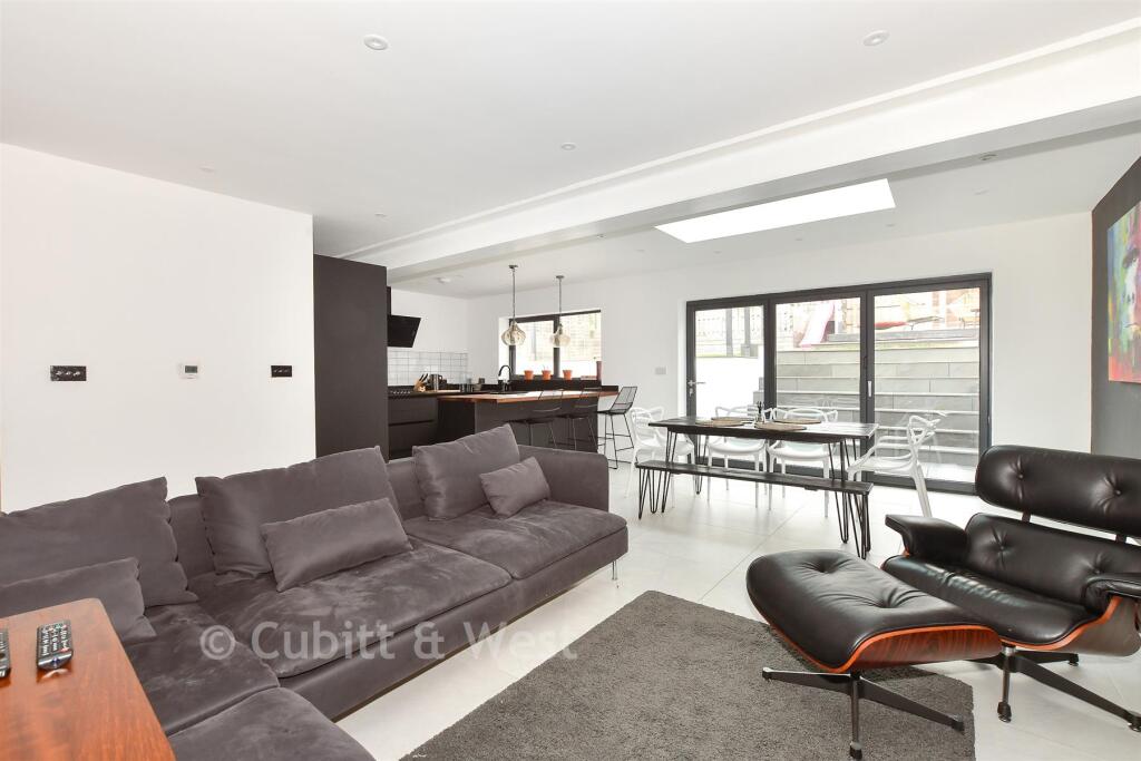 Kitchen/Lounge/ Diner