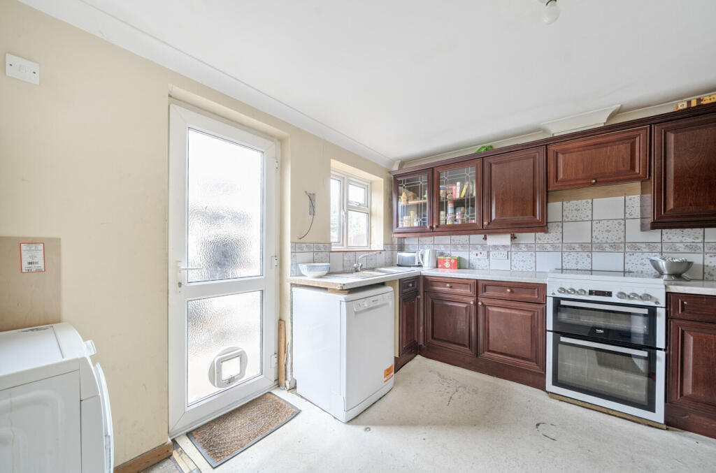 1315202-13-685a93...