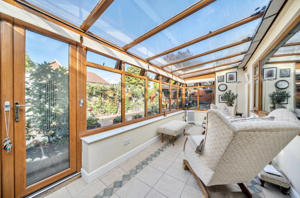 1344988-17-68b244...