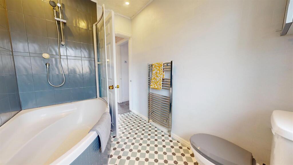 Norton Grove Bathroom