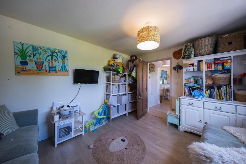 3 Manor Cottages-001.JPG