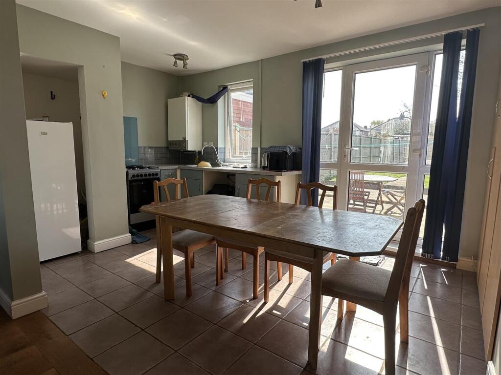 Open Plan Kitchen Dining Room