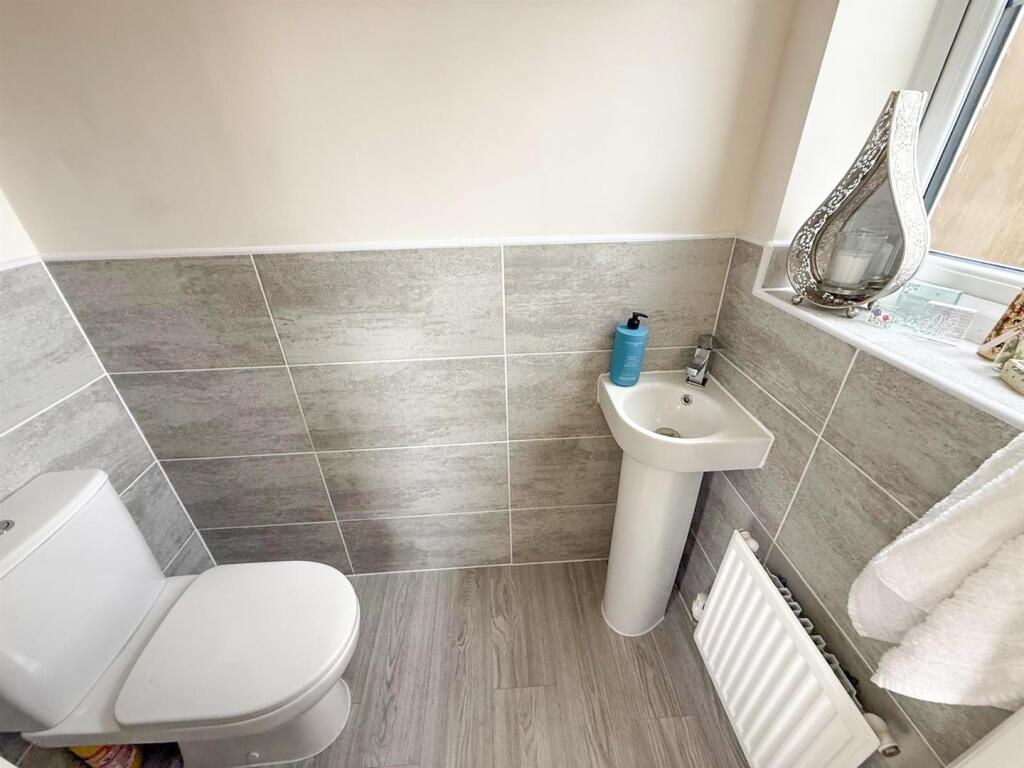 3 bed detached property, Silsden