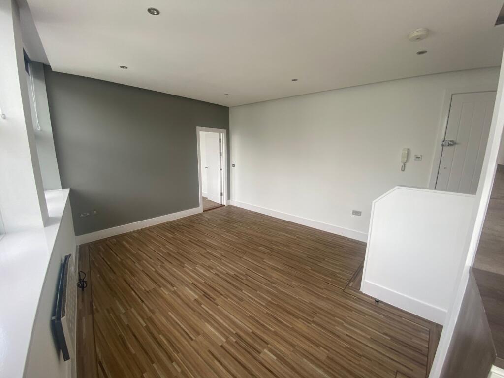 Lounge 2