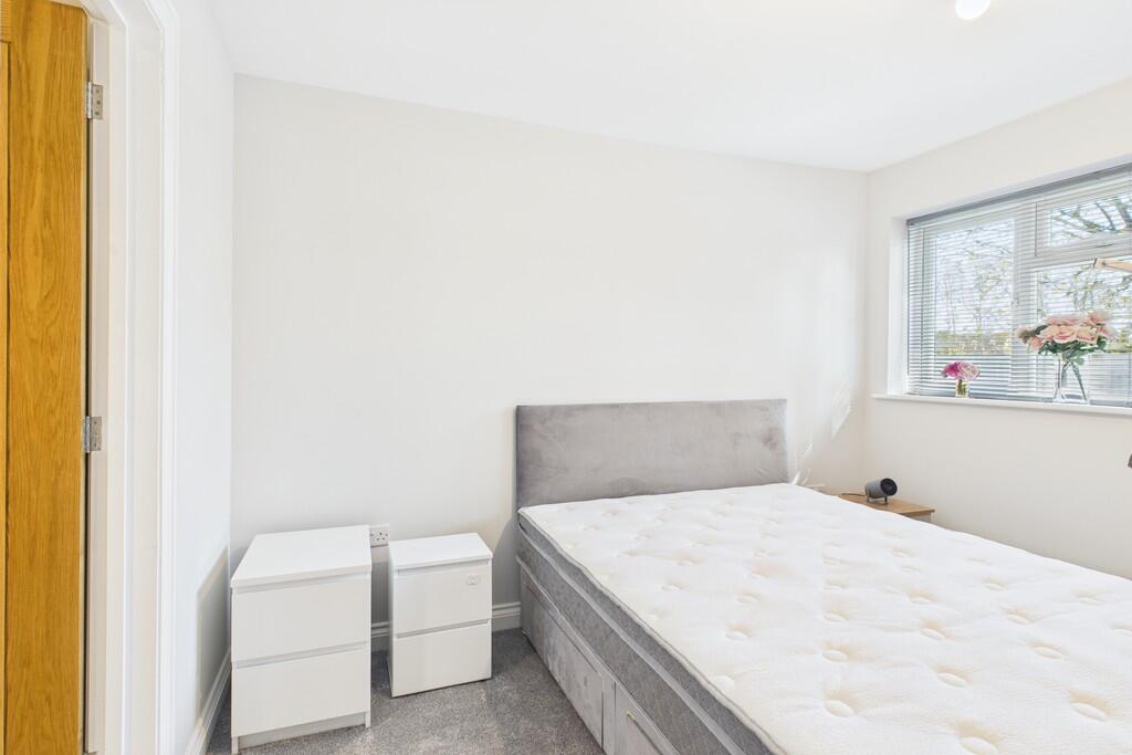 CAM01689G0-PR0459...