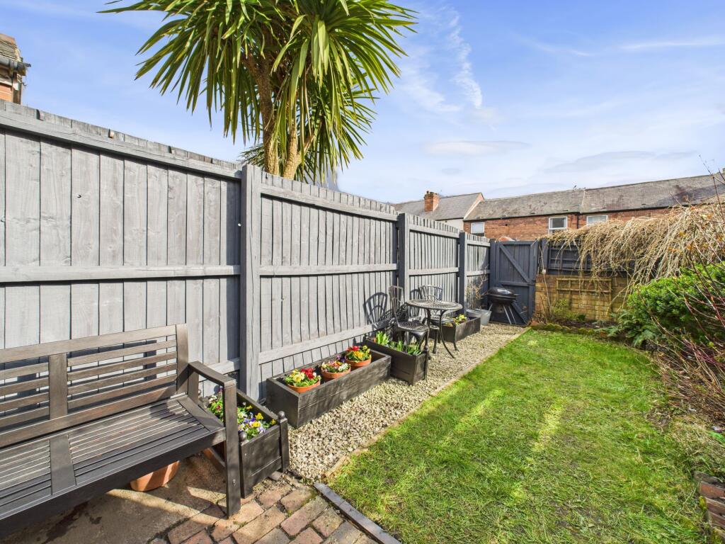 Rear Courtyard Garden