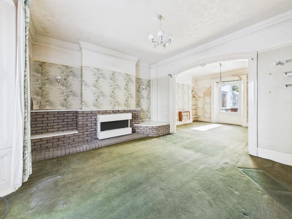 CAM03974G0-PR0215...