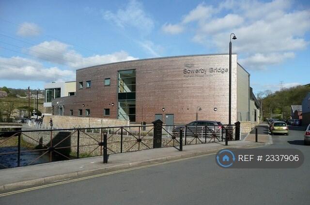Swimming Pool And Gym / Classes