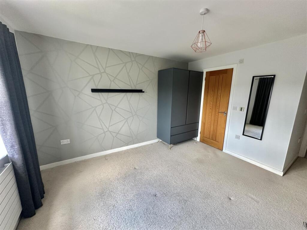 Bramleys Estate Agents - Abbey Close - Mirfield  (