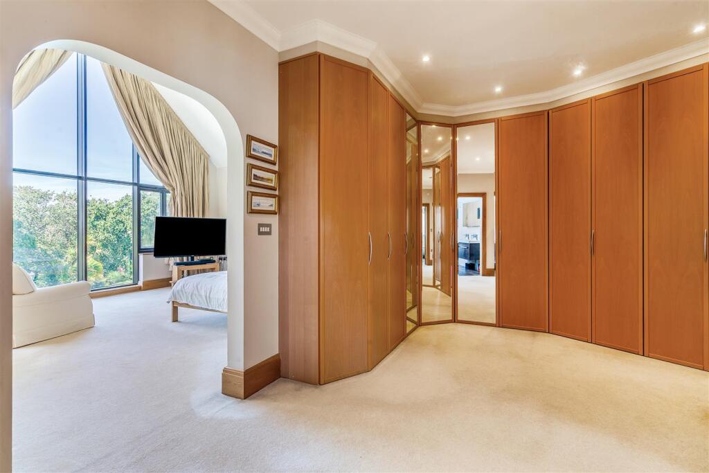 11 Brudenell Avenue 323847 (21).jpg
