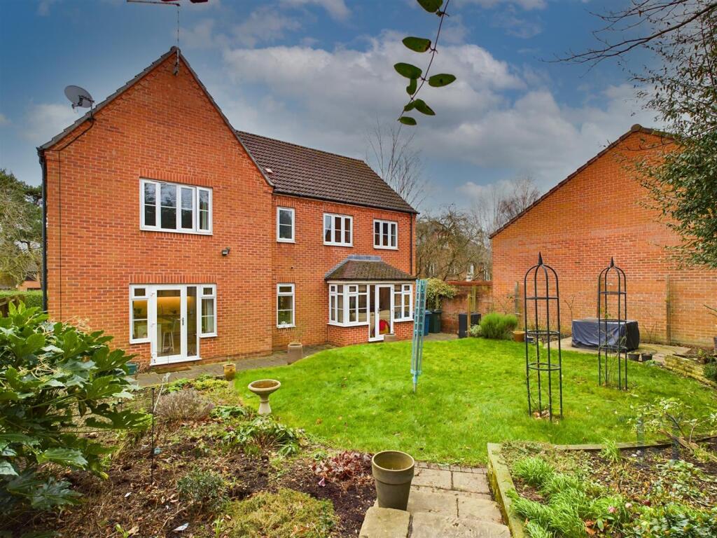 CAM05175G0-PR0007-STILL034 copy.jpg