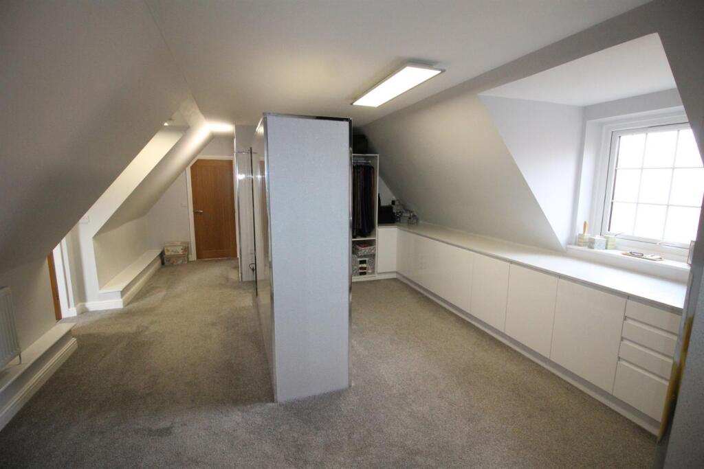 Master Bedroom - Dressing Room