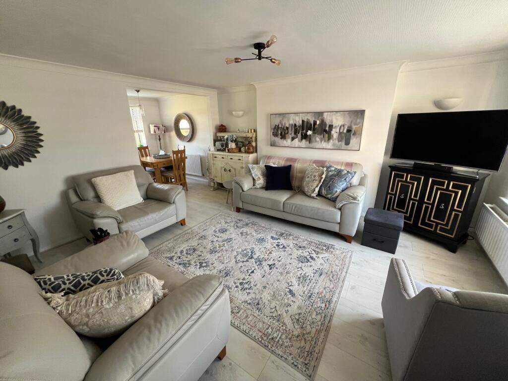 Lounge 3