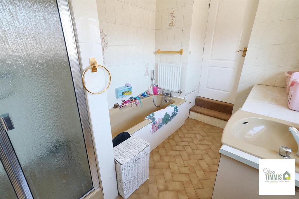 Bathroom/Utility
