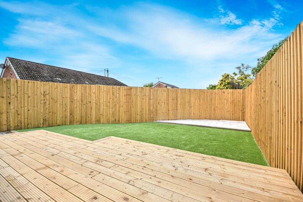 33 Ridgmont Drive Garden (2).jpg