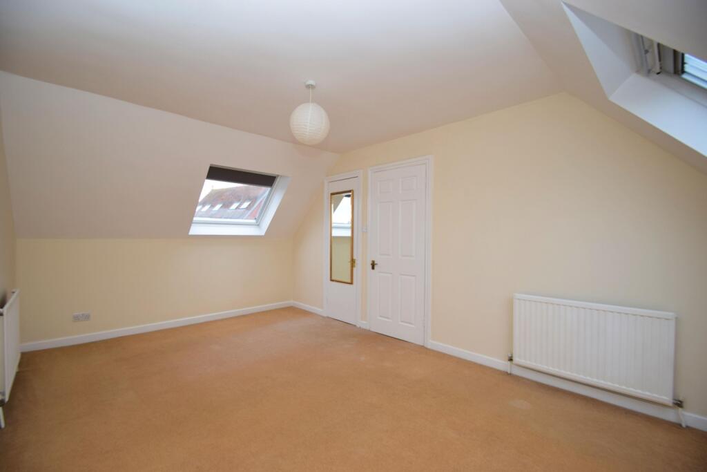 Principal bedroom