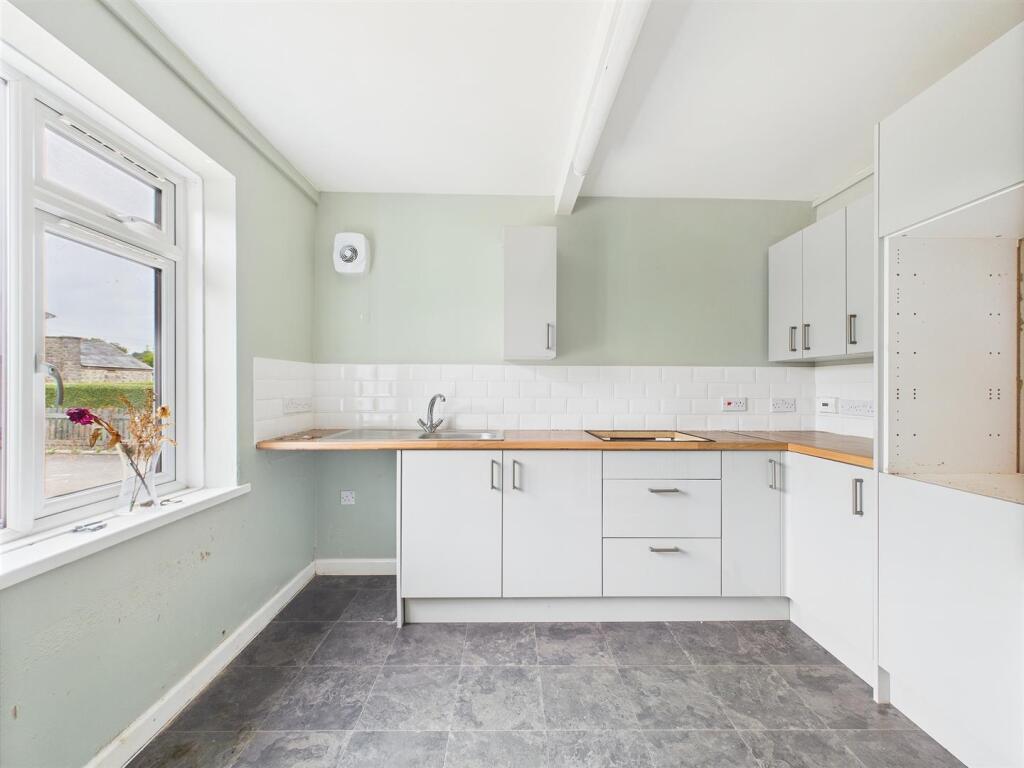 10 - Semi-detached house for Auction, Uphill.jpg