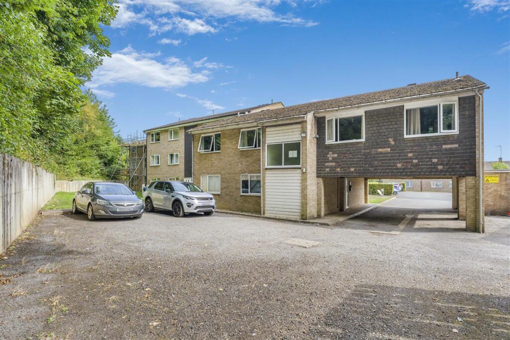 5 Greenhill Court, Banbury-2.jpg