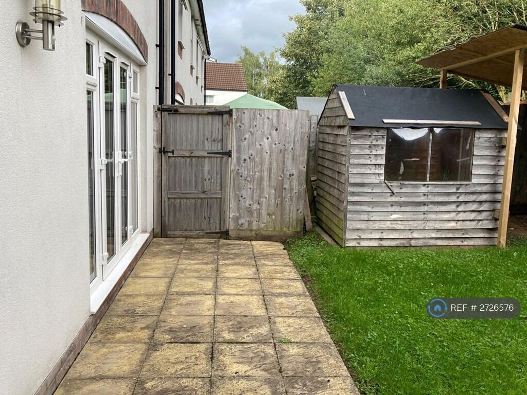 Paved Area Perfect For Having Bbq¿s