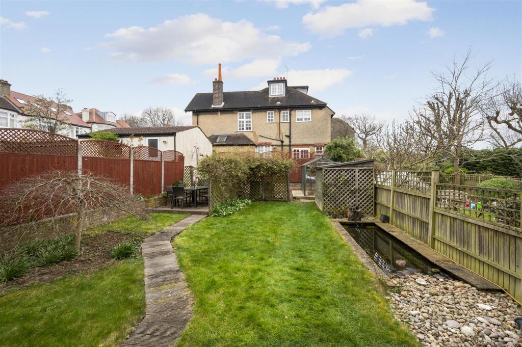 124 Pepys Road,14.jpg