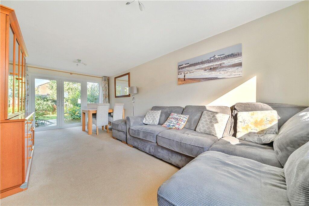 Sitting/Dining Room