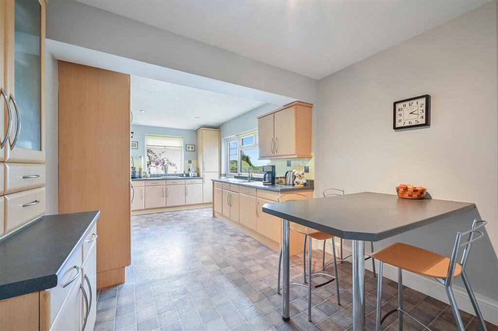 WILLMOT WAY, 54- (7).jpg