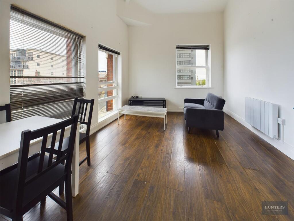 Sitting Room / Kitchen