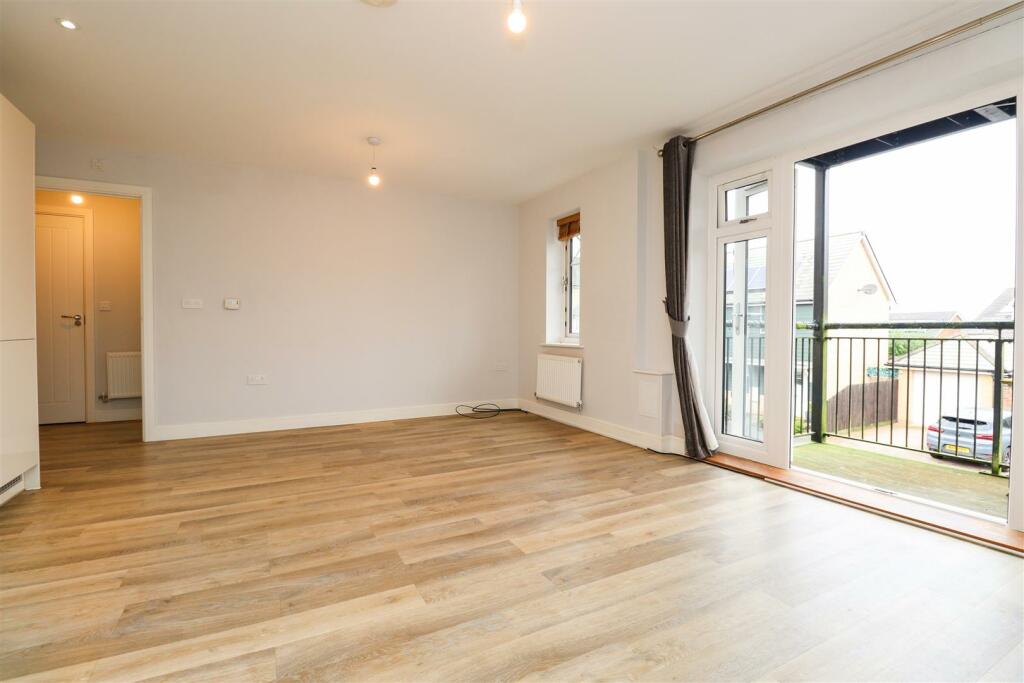 Kitchen/Living Space
