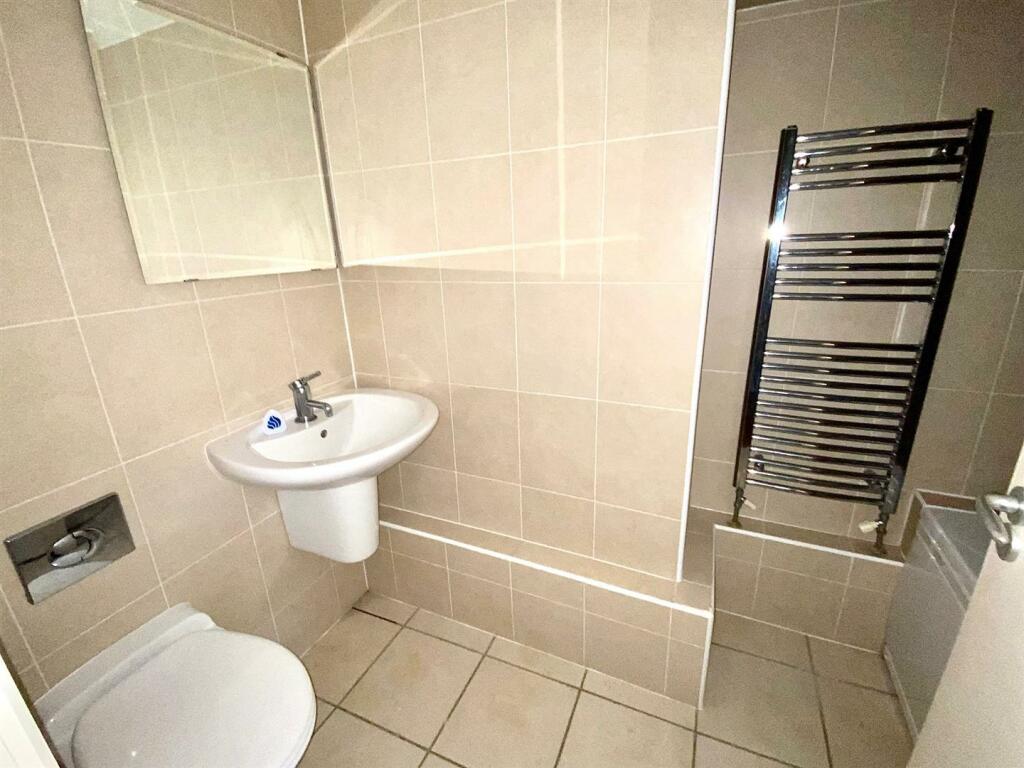 Ledgard bridge 75 bathroom.jpg