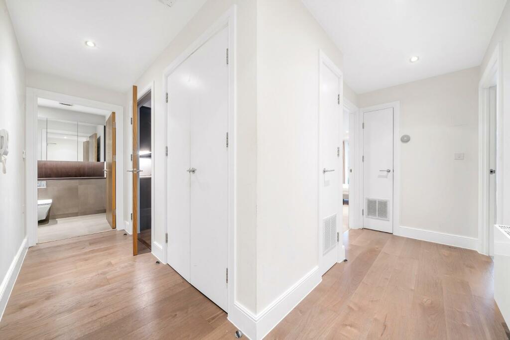 Hall.jpg