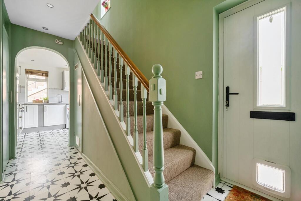 1293761-37-682870f6a621b-ARW1293761-37-682870f6a62