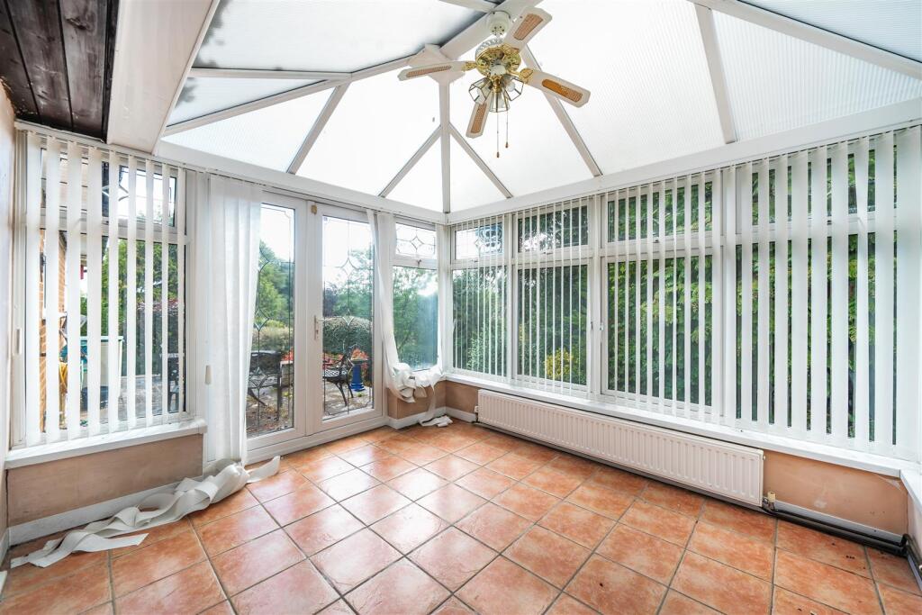 12 The Beeches, Pattishall (3).jpg