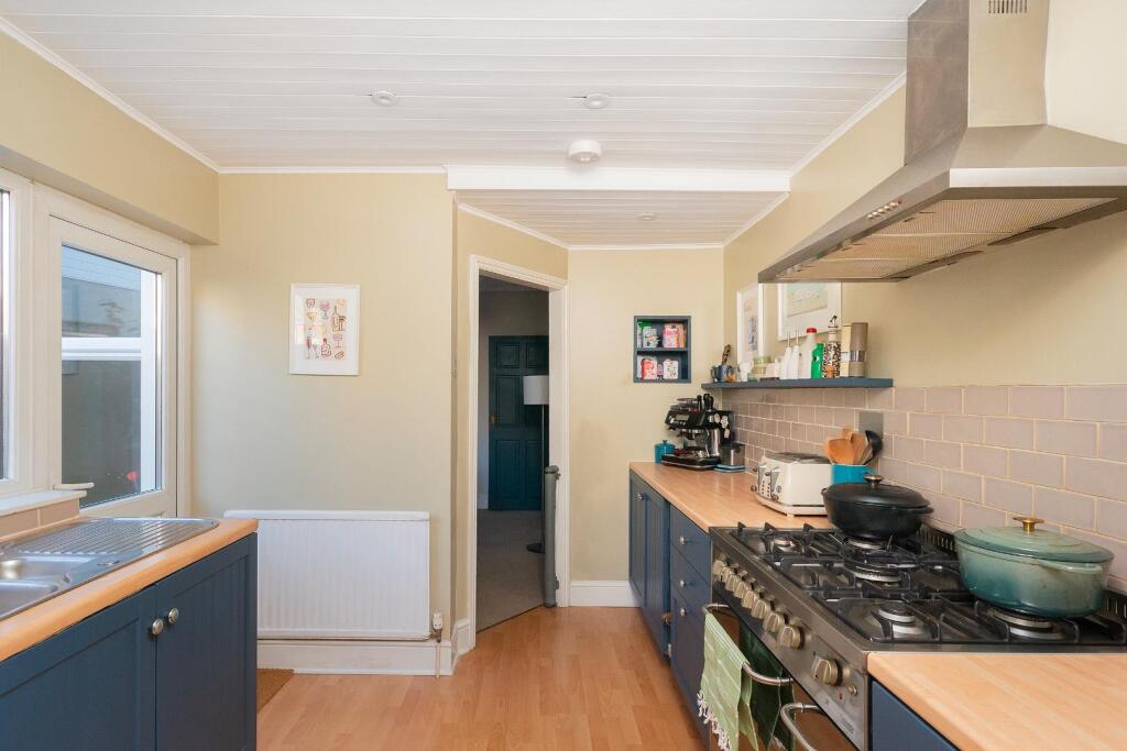 0G6PABN - Kitchen C.jpg