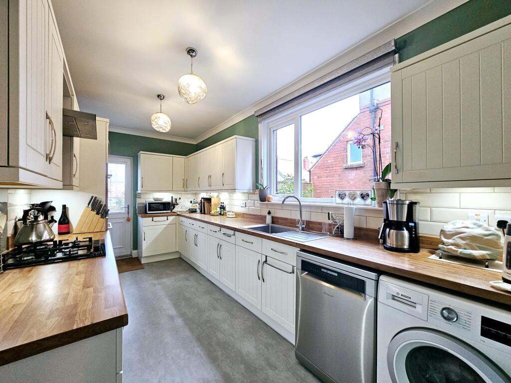 384591a7-7435-4f8a-af8b-793a4958a2ed