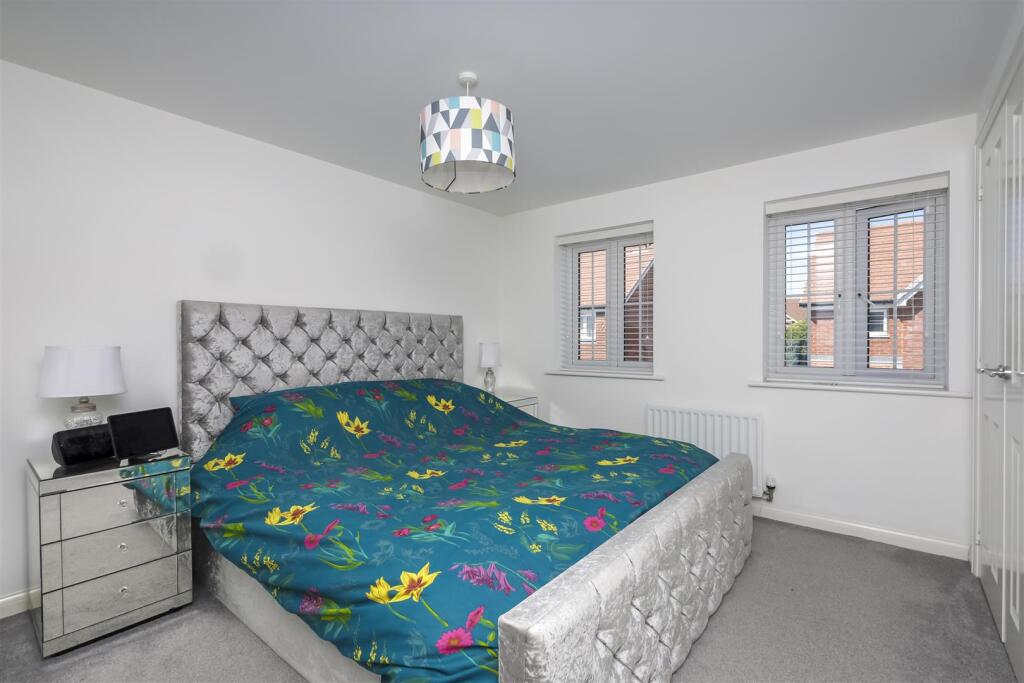 14 Kings Road, Ringmer, BN8 5FS (29).jpg