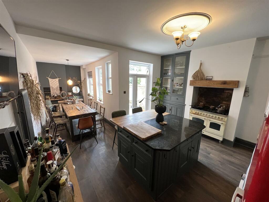 Kitchen Dining A.JPG