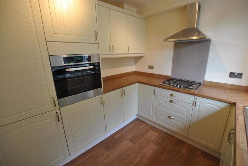 Woodbourne Road, Sale