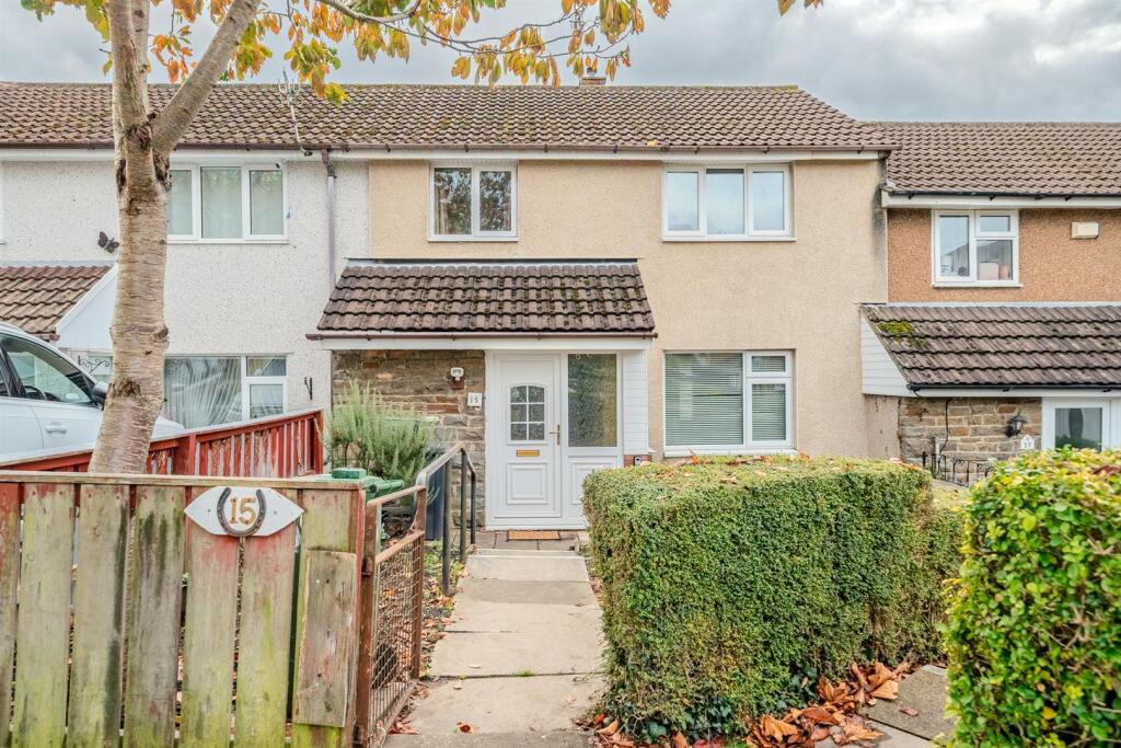 15 Field View Road-1.jpg