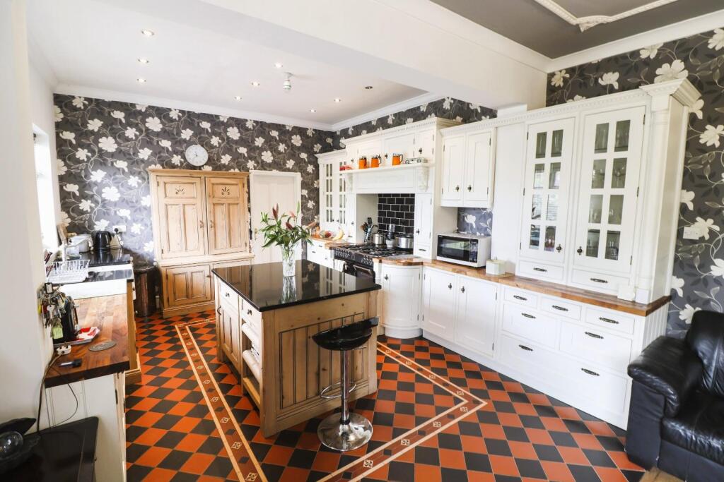 Kitchen / Family Room