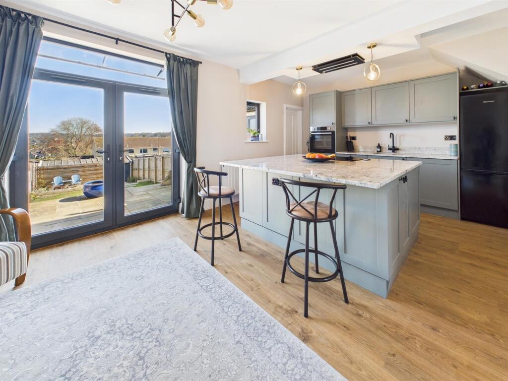 CAM03789G0-PR0054-ST