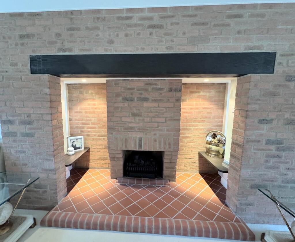INGLENOOK FIRE SURROUND