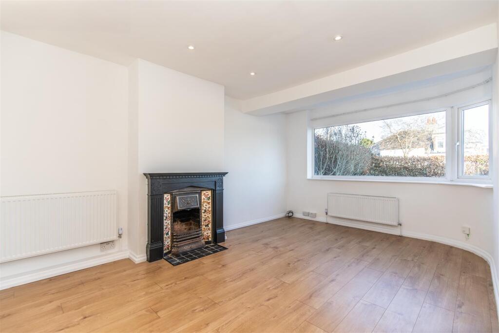 Bedroom / Living Room
