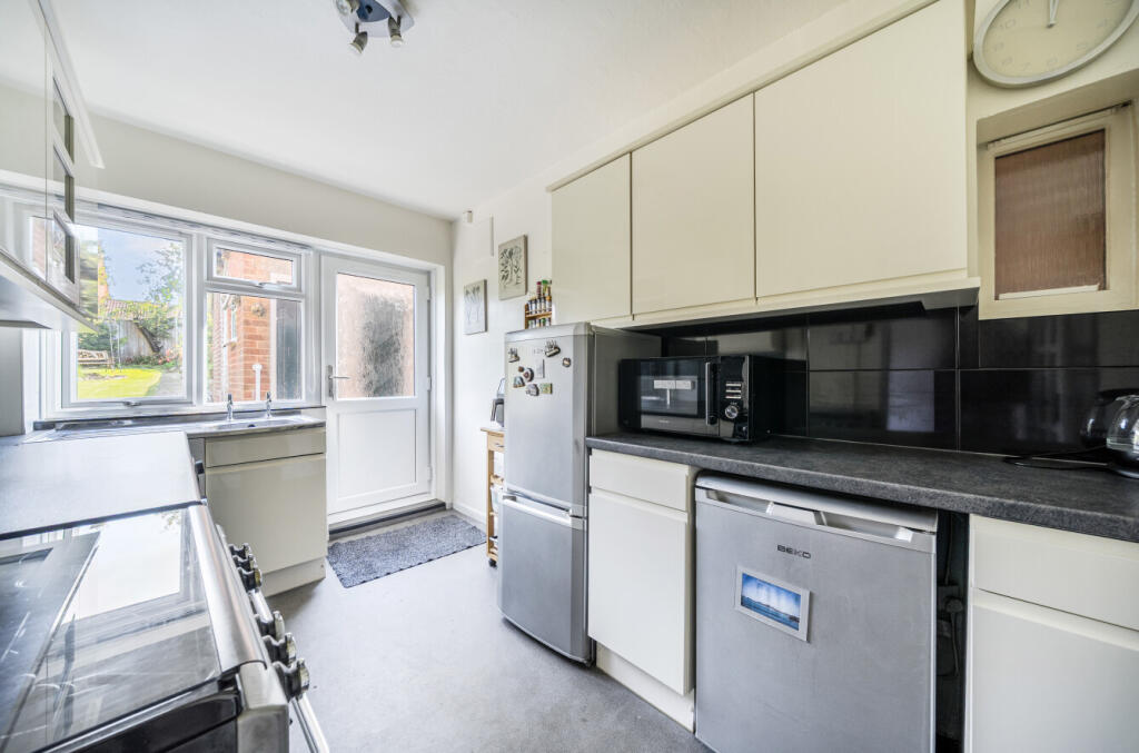 1349504-1-68d5b76...