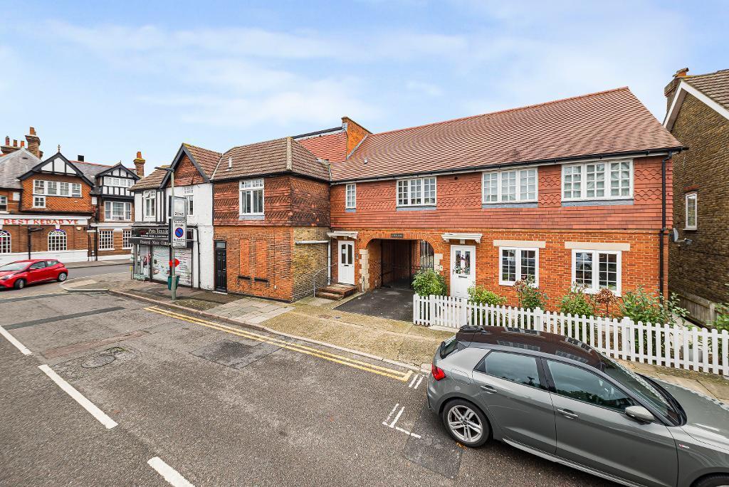 Aynscombe Angle, Orpington, Kent, BR6 0JH