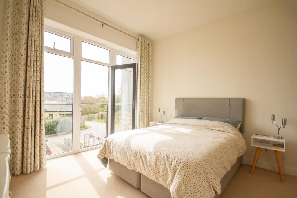 TPS 01208 872 728-09