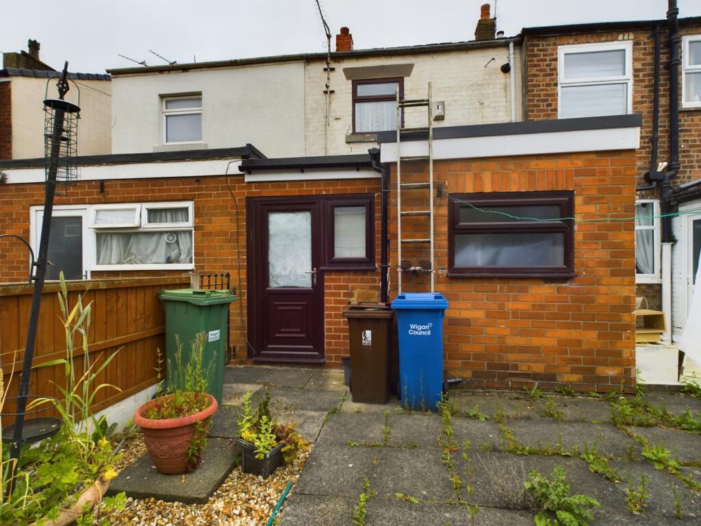 CAM01440G0-PR0114-STILL007